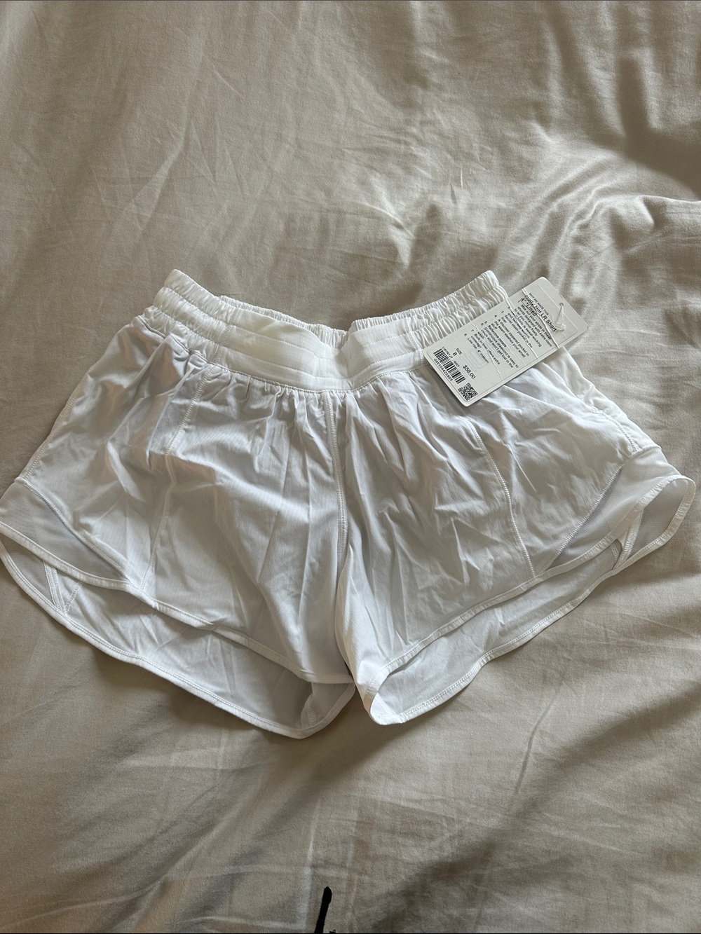 Lululemon Hotty Hot Low Rise Short 4” Lined